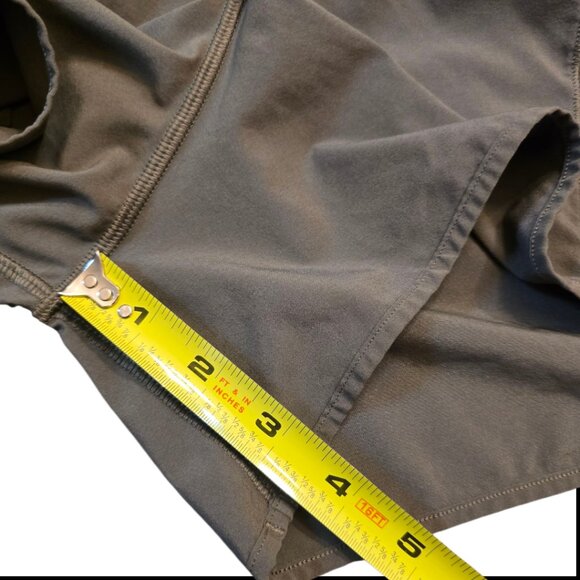 LULULEMON Hotty Hot Army Green Shorts sz  6 Tall - Picture 8 of 8